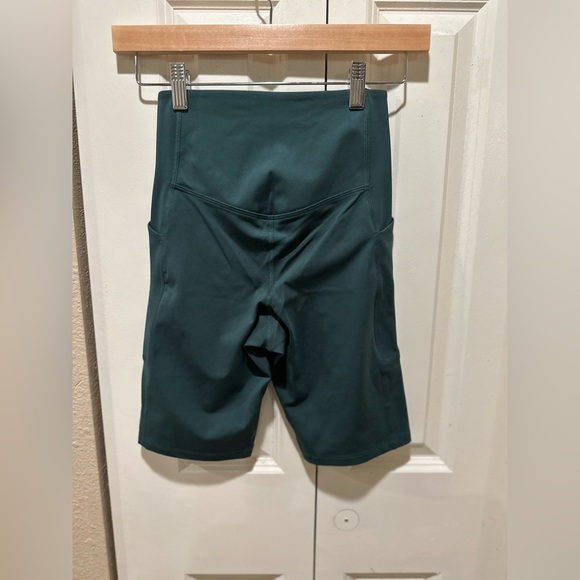 NWT Girlfriend Collective Terrace High-Rise Pocket Bike Short in Core Green , XS - Picture 6 of 7